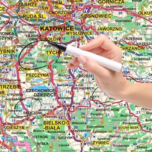 Polska mapa ścienna drogowa 1:700 000, 117x100 cm, SwiatMap.pl