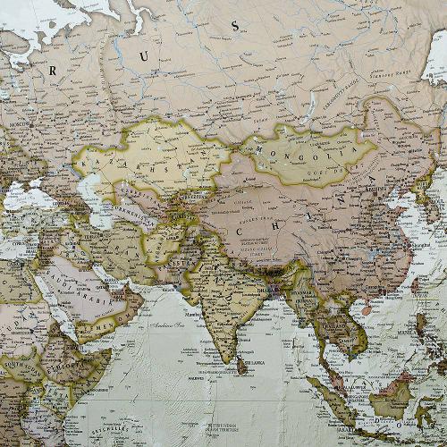 Świat. Mapa polityczno - antyczna 1:30 000 000, 136x84 cm