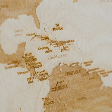 Mapa świata grawerowana